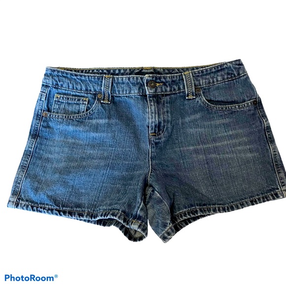 Tommy Hilfiger Blue Jeans Shorts Size 10